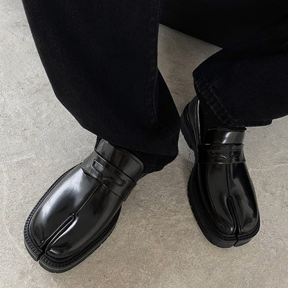 Tabi Cowhide Loafers - APEX MADE